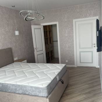 Продается 1-комнатная квартира, 62,3 м²