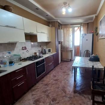 Продается 2-х комнатная квартира, 65 м²