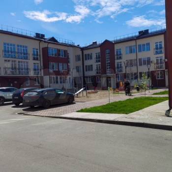 Продается 1-комнатная квартира, 40,6 м²