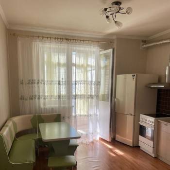 Сдается 1-комнатная квартира, 43,5 м²