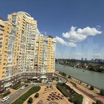 Продается 3-х комнатная квартира, 122,3 м²