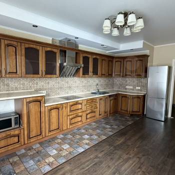 Продается 3-х комнатная квартира, 122,3 м²