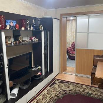 Продается Многокомнатная квартира, 68 м²
