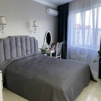 Продается 1-комнатная квартира, 50 м²