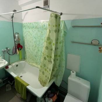 Продается 1-комнатная квартира, 46 м²