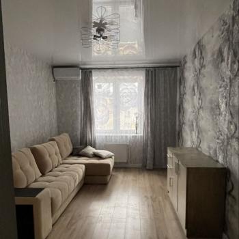 Продается 1-комнатная квартира, 35 м²