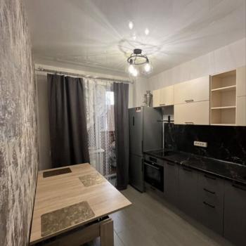 Продается 1-комнатная квартира, 35 м²