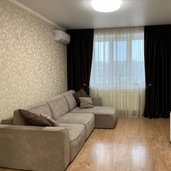 Сдается Многокомнатная квартира, 63 м²