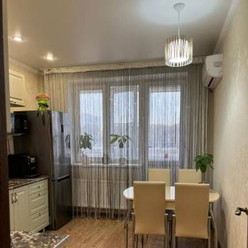 Сдается Многокомнатная квартира, 63 м²