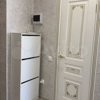 Продается 1-комнатная квартира, 38 м²