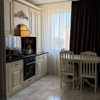 Продается 1-комнатная квартира, 38 м²