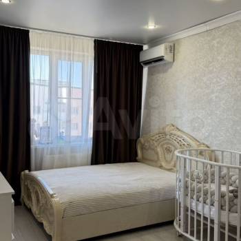 Продается 1-комнатная квартира, 38 м²