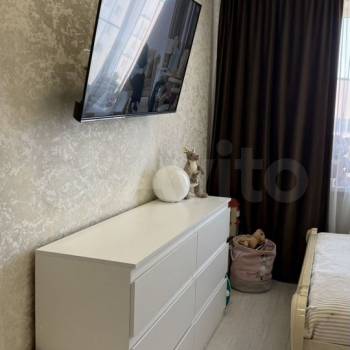 Продается 1-комнатная квартира, 38 м²