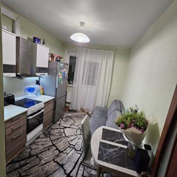 Продается 1-комнатная квартира, 35 м²