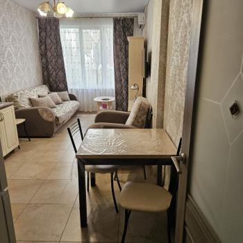 Продается 1-комнатная квартира, 45 м²