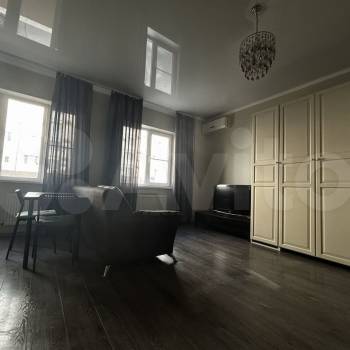 Продается 1-комнатная квартира, 38 м²