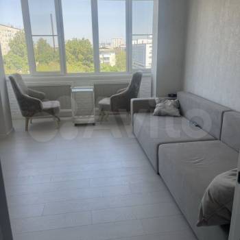 Продается Многокомнатная квартира, 73,3 м²