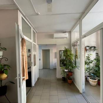 Продается 1-комнатная квартира, 48 м²