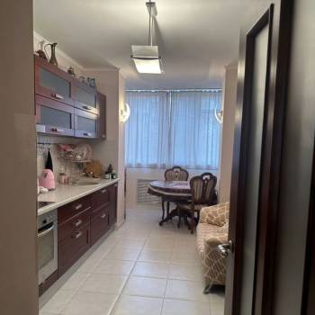 Продается Многокомнатная квартира, 100,2 м²