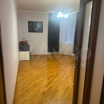 Продается Многокомнатная квартира, 100,2 м²