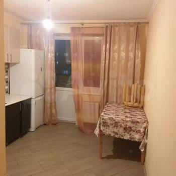 Продается 1-комнатная квартира, 37,7 м²