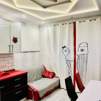 Продается 1-комнатная квартира, 50 м²