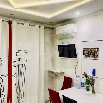 Продается 1-комнатная квартира, 50 м²