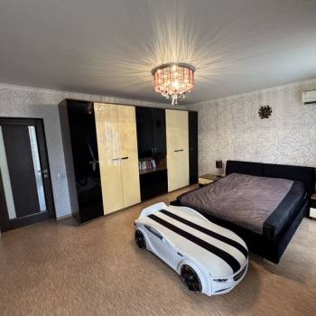 Продается 3-х комнатная квартира, 76,2 м²