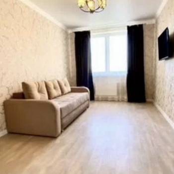 Продается 1-комнатная квартира, 40 м²