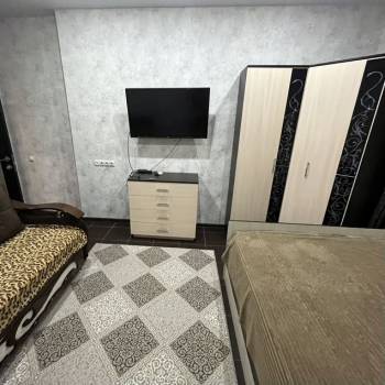 Продается 1-комнатная квартира, 50 м²