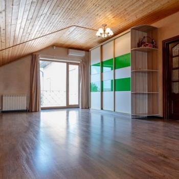 Продается Дом, 424 м²