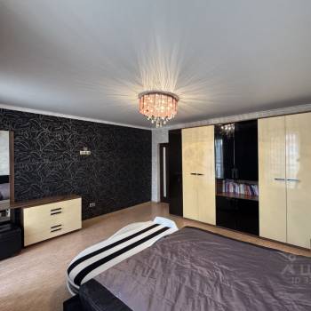 Продается 2-х комнатная квартира, 76,3 м²