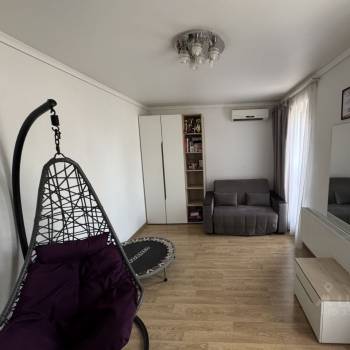 Продается 2-х комнатная квартира, 76,3 м²