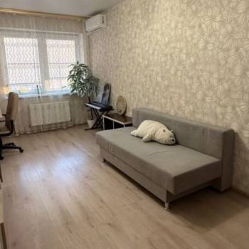 Продается 1-комнатная квартира, 40 м²