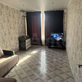 Сдается 1-комнатная квартира, 45 м²