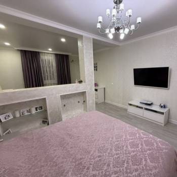 Продается 1-комнатная квартира, 61,4 м²