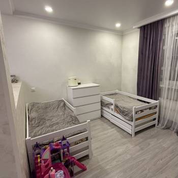 Продается 1-комнатная квартира, 61,4 м²