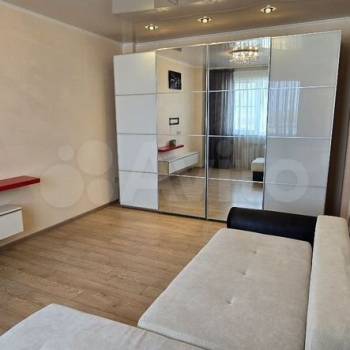 Продается 1-комнатная квартира, 43,1 м²