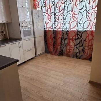 Продается 1-комнатная квартира, 43,1 м²