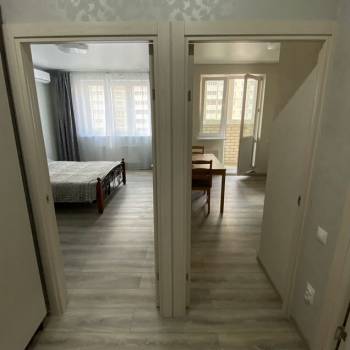 Продается 1-комнатная квартира, 36 м²