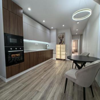 Продается 1-комнатная квартира, 43 м²