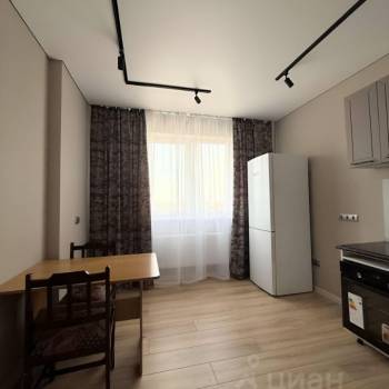 Сдается 1-комнатная квартира, 38 м²