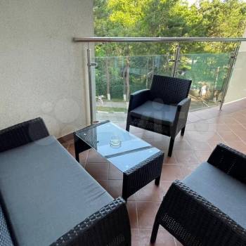 Продается 1-комнатная квартира, 82 м²