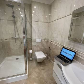 Продается 1-комнатная квартира, 82 м²