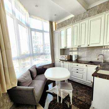 Продается 1-комнатная квартира, 38 м²