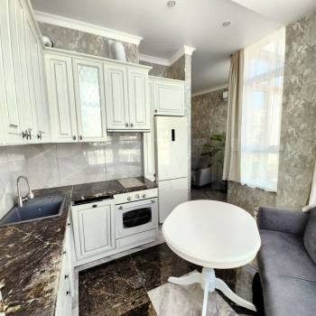 Продается 1-комнатная квартира, 38 м²