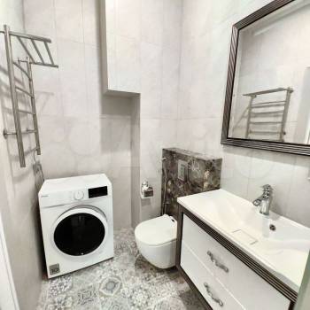 Продается 1-комнатная квартира, 38 м²