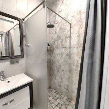 Продается 1-комнатная квартира, 38 м²