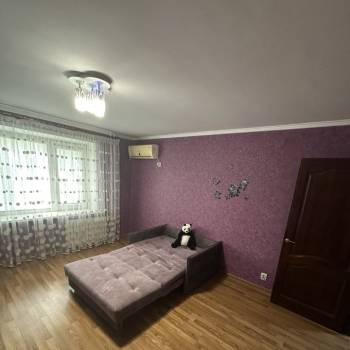 Сдается 1-комнатная квартира, 38 м²