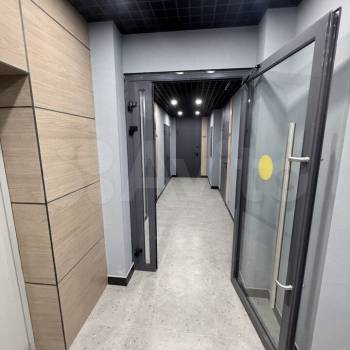 Продается 1-комнатная квартира, 37 м²